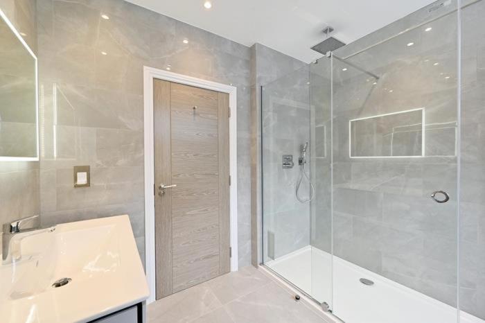 Deluxe Mayfair Luxury Apartment London Bagian luar foto